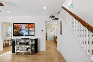 1125 Pequash Ave, Cutchogue, NY 11935 - Photo 8