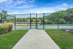 8 Dogwood Ct, Selden, NY 11784 - Photo 26