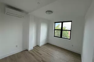 8403 Lander, Briarwood, NY 11435 - Photo 4