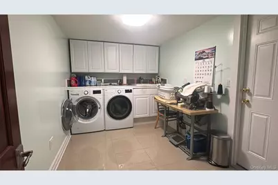 4020 249th Street, Little Neck, NY 11363 - Photo 10