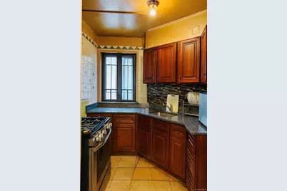 18 Metropolitan Oval #3C, Bronx, NY 10462 - Photo 1