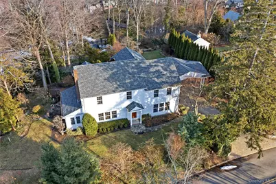 104 Fort Hill Road, Huntington, NY 11743 - Photo 2