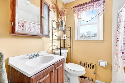 49 Cleveland Street, White Plains, NY 10606 - Photo 30