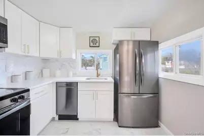 42 Gates Avenue, Brentwood, NY 11717 - Photo 8