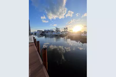 33 Central Avenue, Amityville, NY 11701 - Photo 4