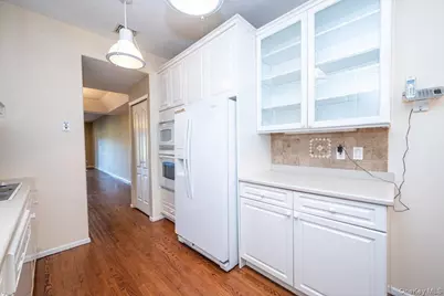 97 Windwatch Drive, Hauppauge, NY 11788 - Photo 10