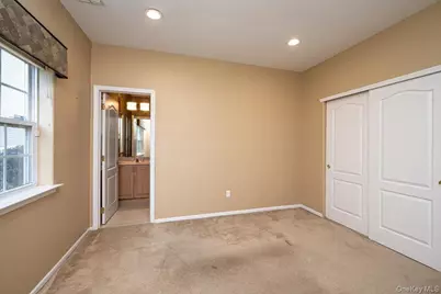 97 Windwatch Drive, Hauppauge, NY 11788 - Photo 14