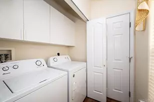 97 Windwatch Dr, Hauppauge, NY 11788 - Photo 12