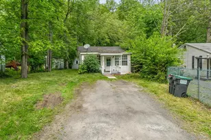 359 Lake Shore Dr, Pine Bush, NY 12566 - Photo 2