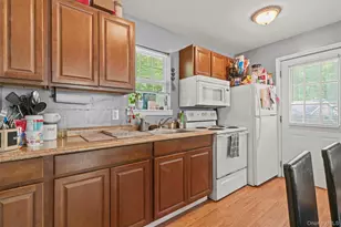 359 Lake Shore Dr, Pine Bush, NY 12566 - Photo 14