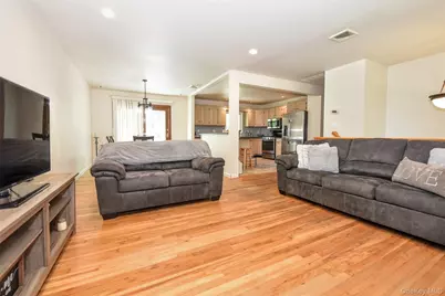 33 Nordica Circle, Stony Point, NY 10980 - Photo 2