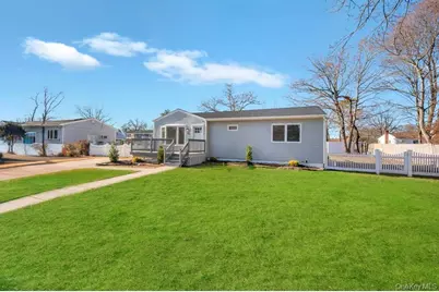 18 S 28th Street, Wyandanch, NY 11798 - Photo 2