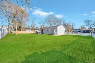 18 S 28th St, Wyandanch, NY 11798 - Photo 4