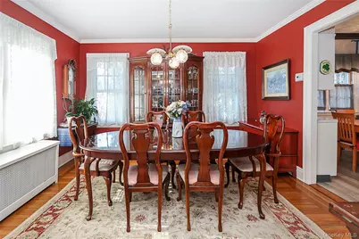 71 Beechwood Avenue, Manhasset, NY 11030 - Photo 10