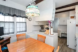 71 Beechwood Ave, Manhasset, NY 11030 - Photo 14