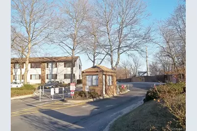 615 Broadway #83, Amityville, NY 11701 - Photo 4