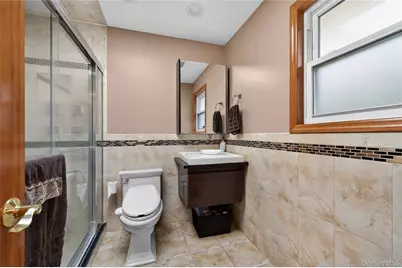 1 Peppermill Road, Roslyn, NY 11576 - Photo 18