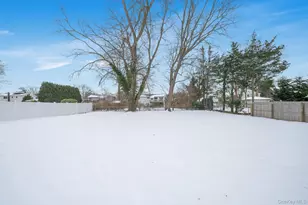 104 Harrisburg St, Bay Shore, NY 11706 - Photo 12