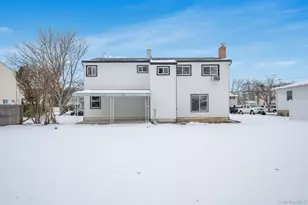 104 Harrisburg St, Bay Shore, NY 11706 - Photo 14