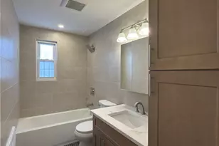 46 Copiague St, Valley Stream, NY 11580 - Photo 8