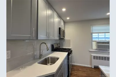 46 Copiague Street #2, Valley Stream, NY 11580 - Photo 6