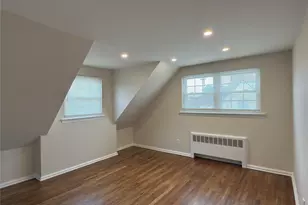 46 Copiague St, Valley Stream, NY 11580 - Photo 2