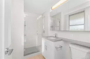 3333 Henry Hudson Pkwy, Bronx, NY 10463 - Photo 10