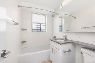 3333 Henry Hudson Pkwy, Bronx, NY 10463 - Photo 8