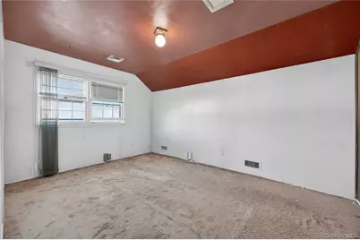 100 Birch Hill Drive, Albertson, NY 11576 - Photo 32