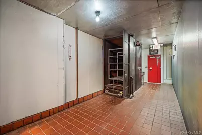 8617 Northern Boulevard #First Floor, Jackson Heights, NY 11372 - Photo 10