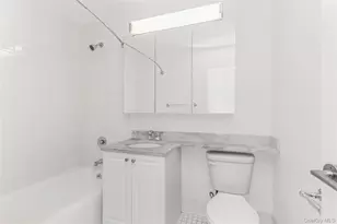 3333 Henry Hudson Pkwy, Bronx, NY 10463 - Photo 8