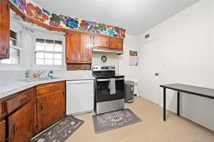 831 Dean Dr, Baldwin, NY 11510 - Photo 16