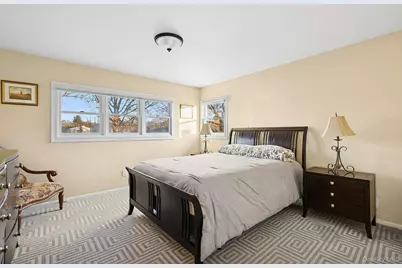 22 Niagara Lane, Commack, NY 11725 - Photo 14