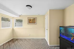 22 Niagara Ln, Commack, NY 11725 - Photo 16