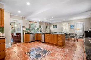 50 Shore Rd, Pelham, NY 10803 - Photo 10