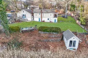 50 Shore Rd, Pelham, NY 10803 - Photo 26