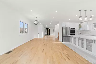 383 Franklin Avenue, Hewlett, NY 11557 - Photo 16