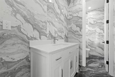 383 Franklin Avenue, Hewlett, NY 11557 - Photo 32