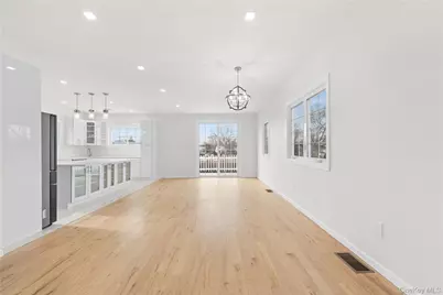 383 Franklin Avenue, Hewlett, NY 11557 - Photo 4