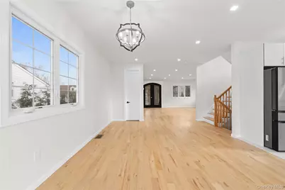 383 Franklin Avenue, Hewlett, NY 11557 - Photo 6