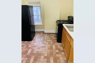 139 Montgomery Street #3, Poughkeepsie, NY 12601 - Photo 2