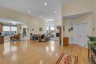 390 Stonecrop Rd, Aquebogue, NY 11931 - Photo 4