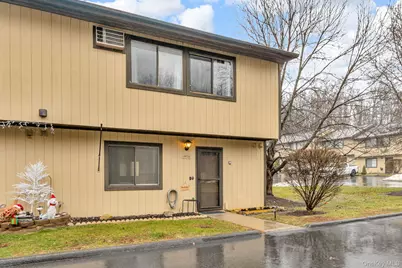 3408 Chelsea Cove S, Hopewell Junction, NY 12533 - Photo 2