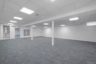 90 Rodeo Dr, Oyster Bay, NY 11791 - Photo 16