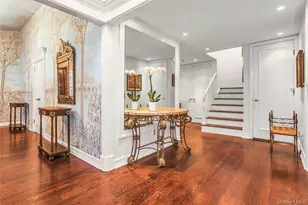 52 Hyde Ct, Manhasset, NY 11030 - Photo 4