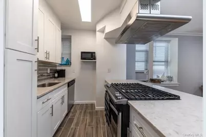 25 W Broadway #115, Long Beach, NY 11561 - Photo 4