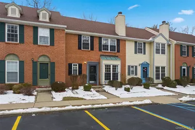 20 Yorkshire Terrace, Washingtonville, NY 10992 - Photo 2