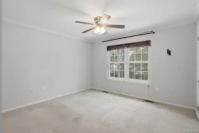 20 Yorkshire Terrace, Washingtonville, NY 10992 - Photo 16