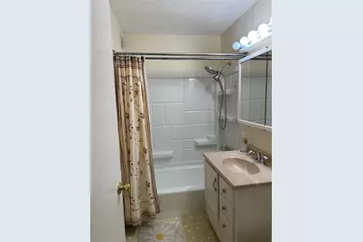 72-35 112 Street #2E, Forest Hills, NY 11375 - Photo 4