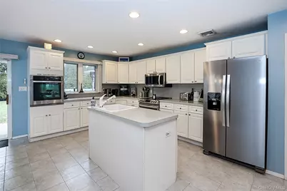 1817 Gardenia Avenue, Merrick, NY 11566 - Photo 14